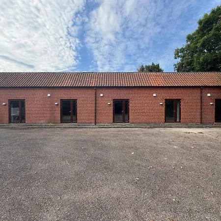 Luxury Group House *